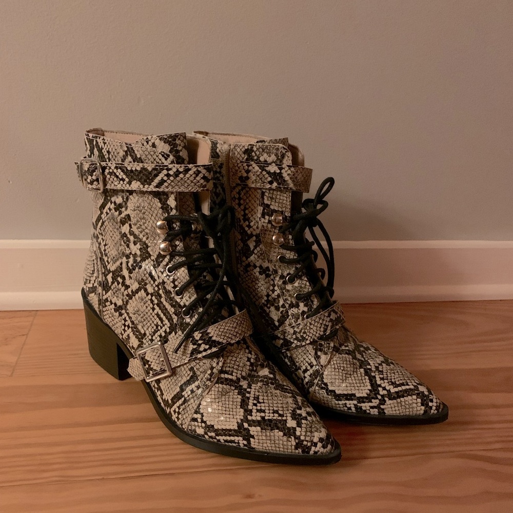 Steve Madden boots